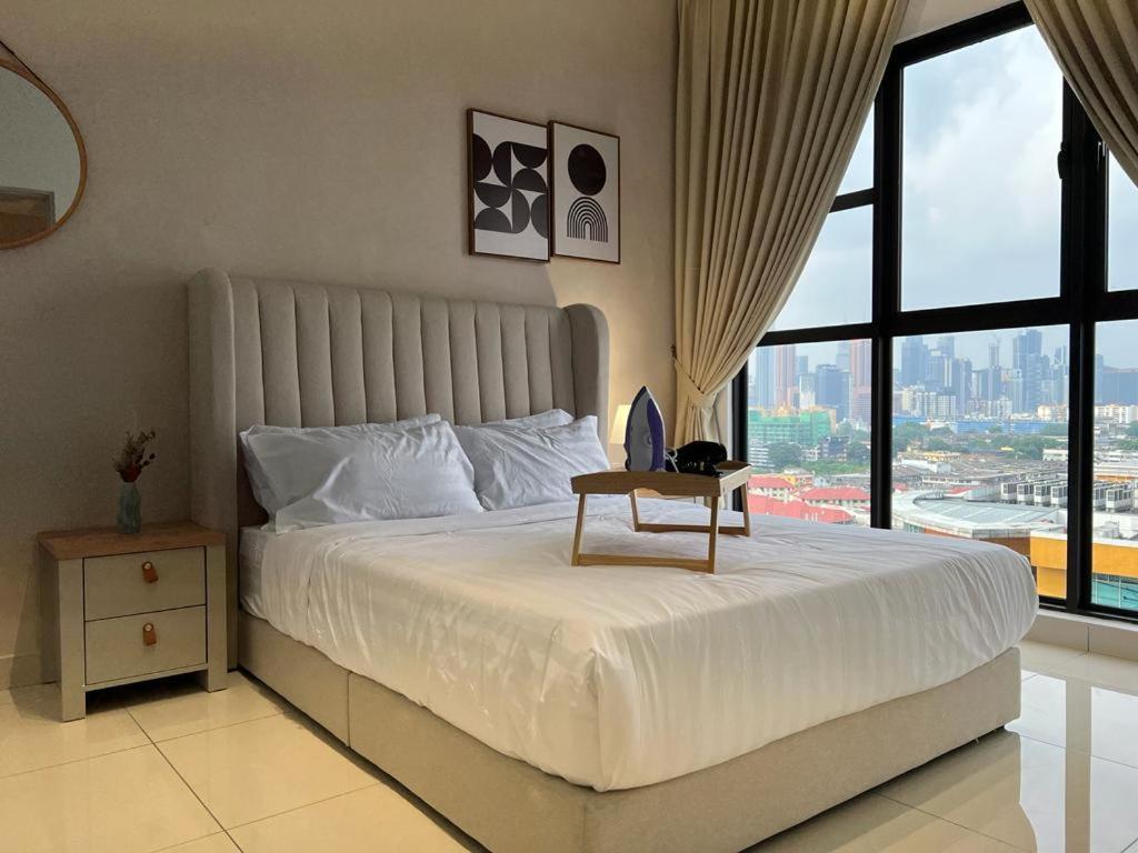 Apartment Kl View 2r1b Free Wifi 6pax