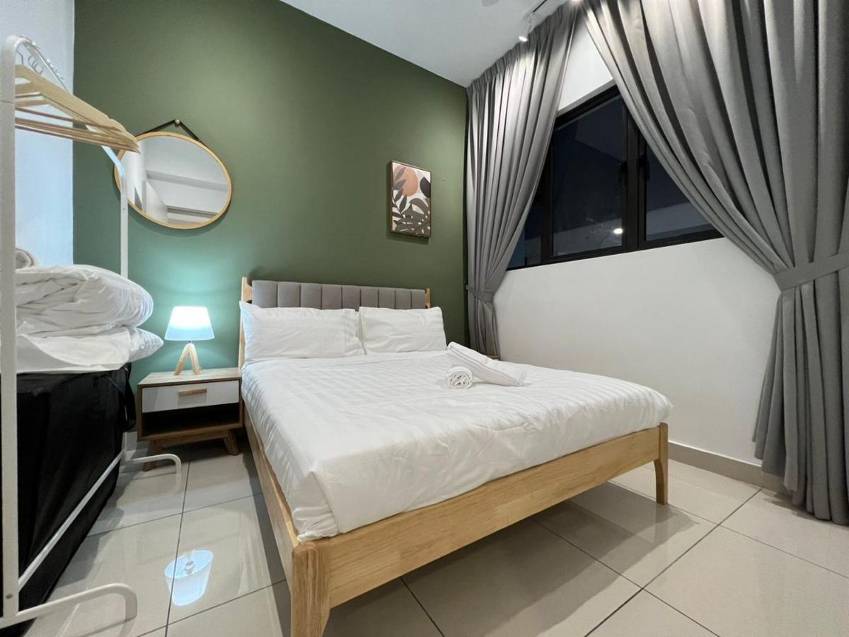 Kl View 2r1b Free Wifi 6pax Apartment