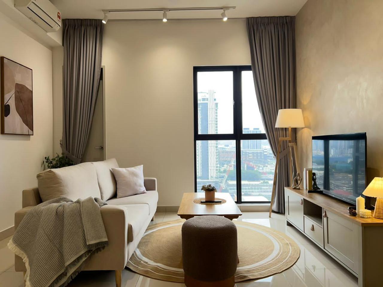 Kl View 2r1b Free Wifi 6pax Pangsapuri Kuala Lumpur