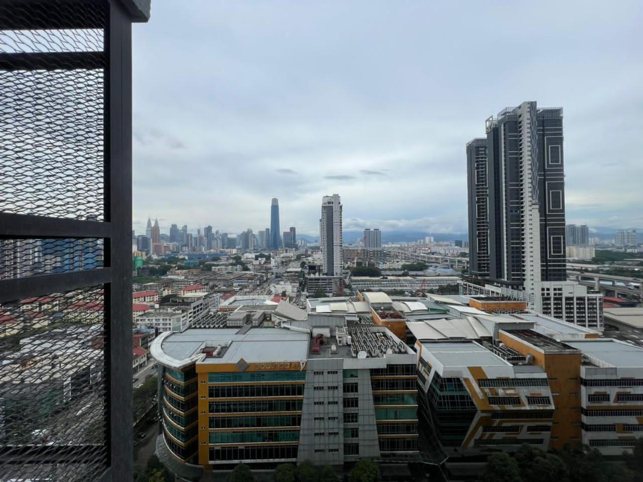 Kl View 2r1b Free Wifi 6pax Apartment Kuala Lumpur