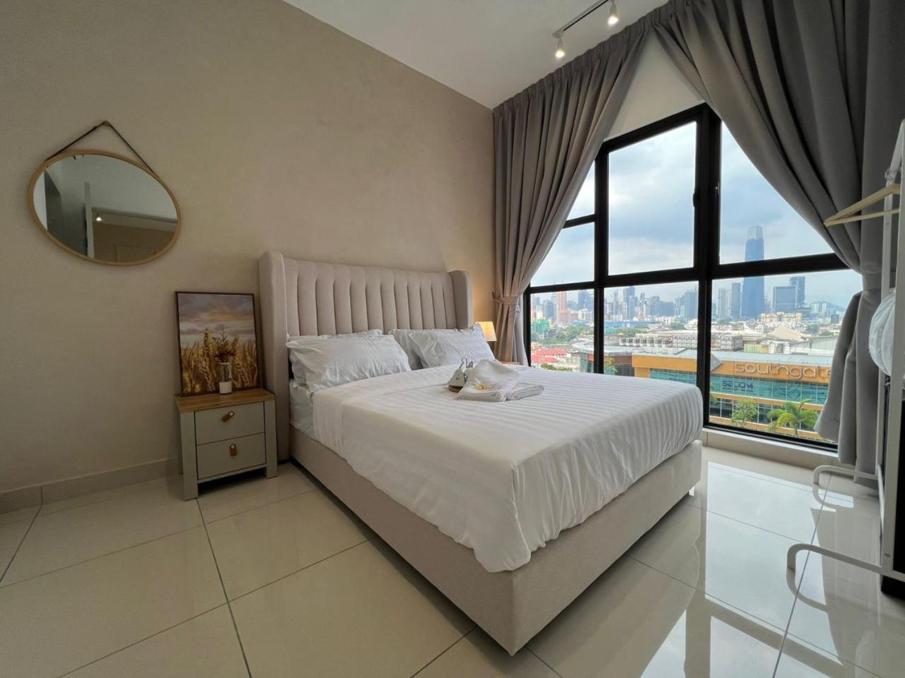 Kl View 2r1b Free Wifi 6pax Pangsapuri Kuala Lumpur