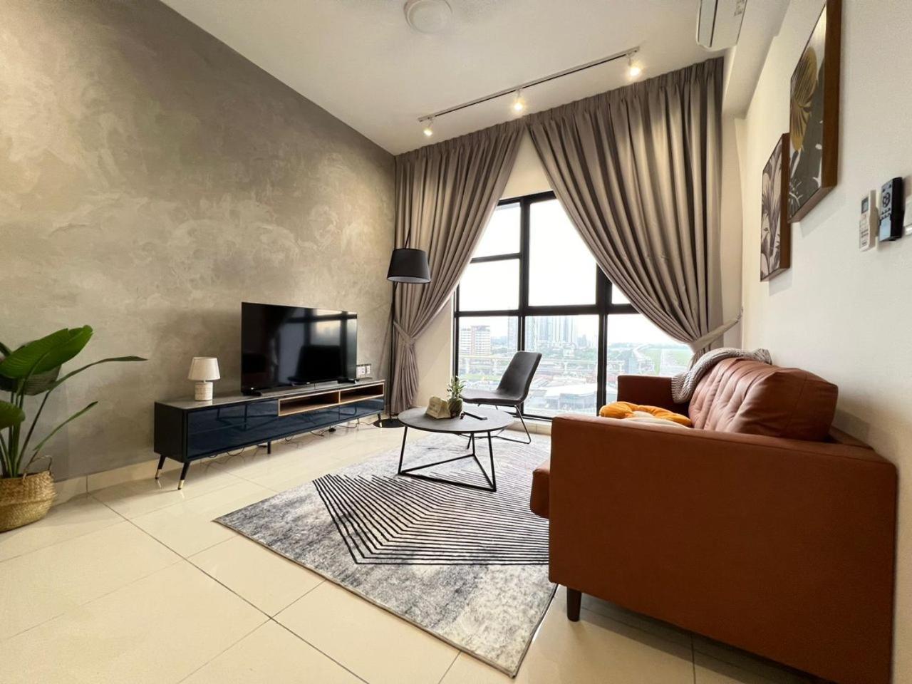 Kl View 2r1b Free Wifi 6pax Apartment Kuala Lumpur