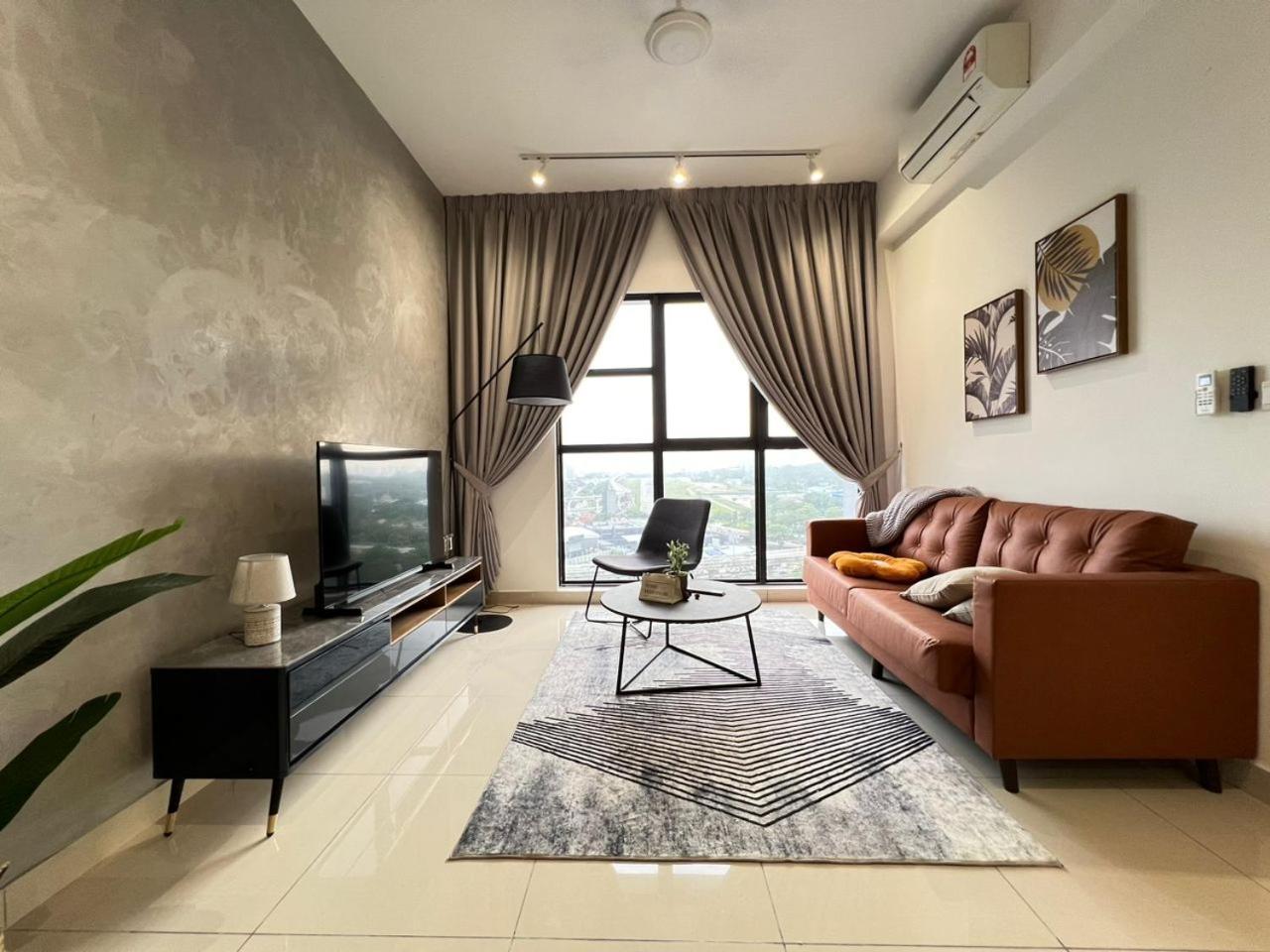 Kl View 2r1b Free Wifi 6pax Apartment