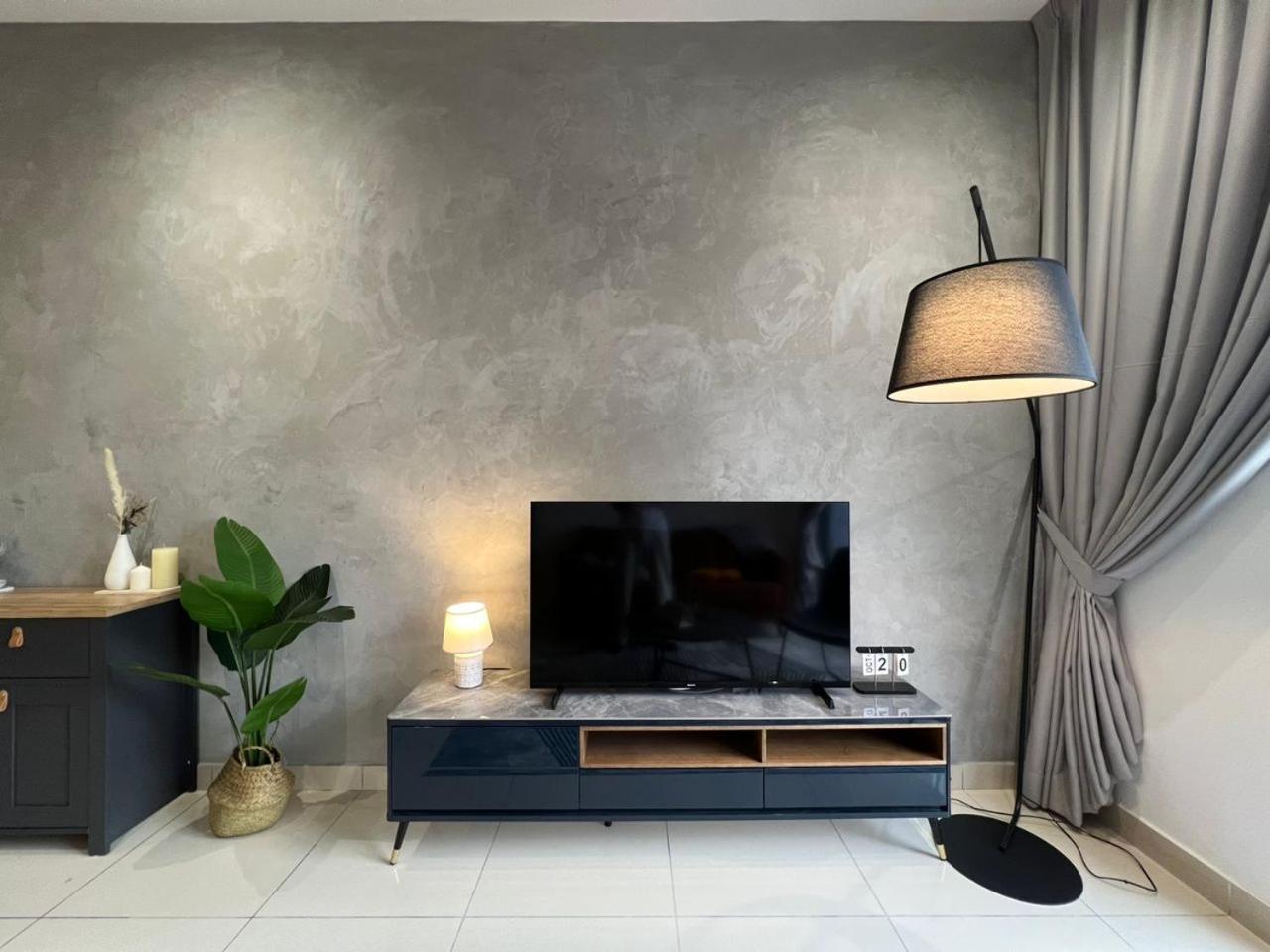 Kl View 2r1b Free Wifi 6pax Apartment